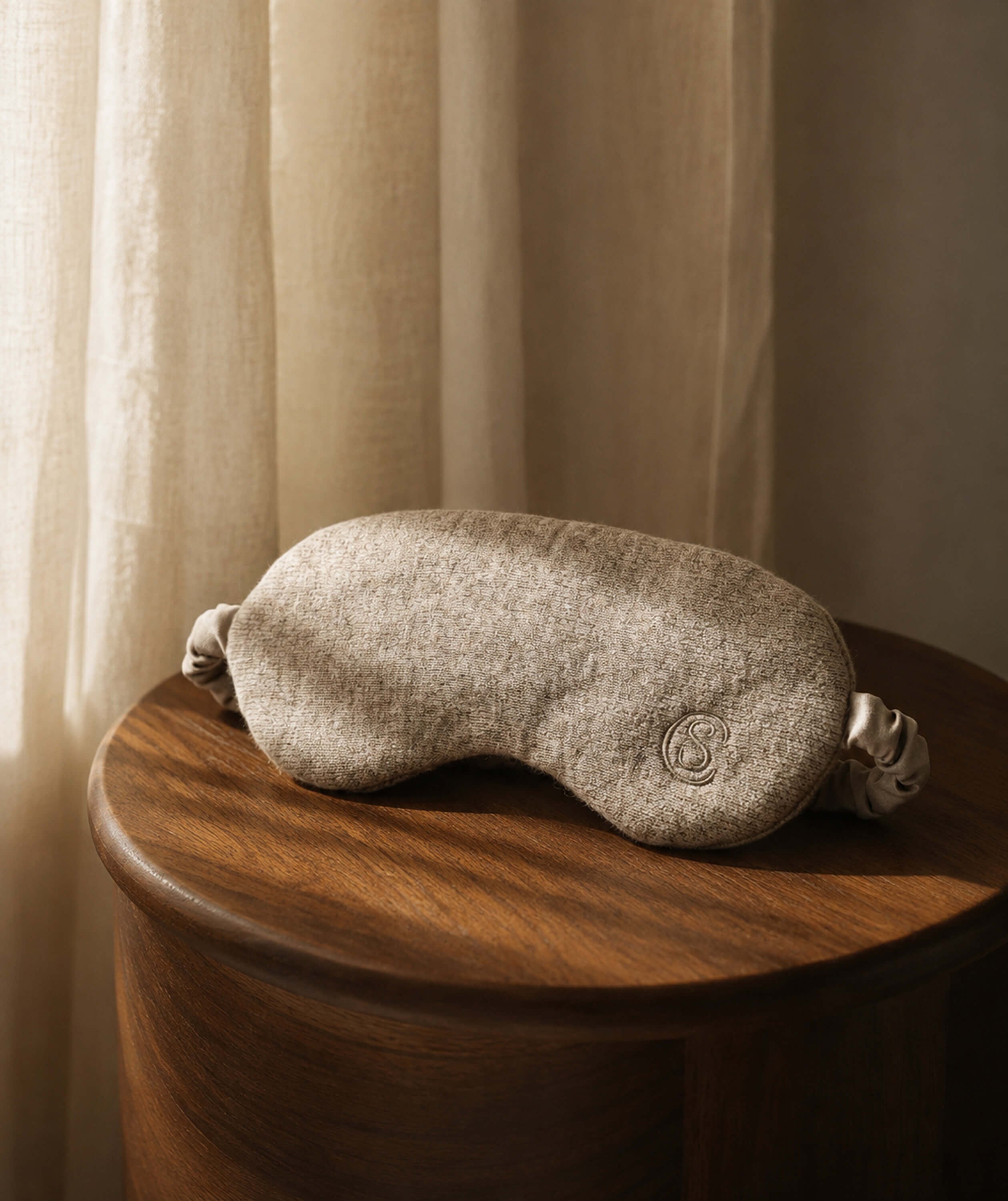Cashmere Blend Reset Eyemask